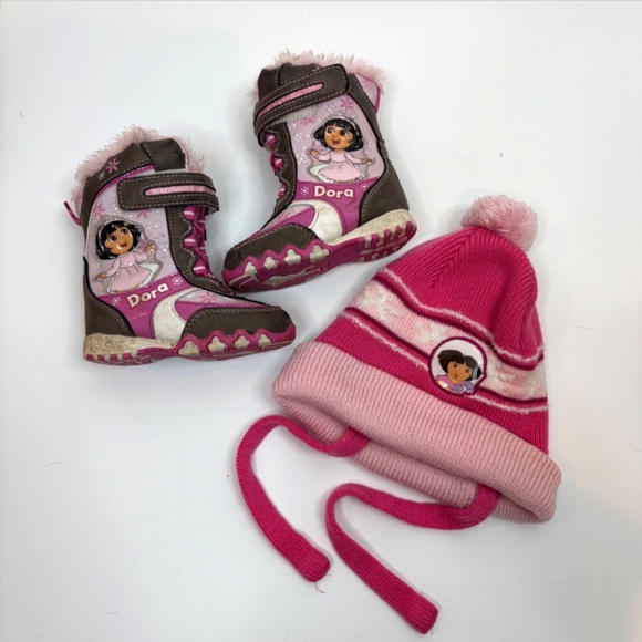 VTG Y2K Dora The Explorer Snow Boots Toddler 5 Winter Hat Pink Pom Nick Jr 2005 - Picture 7 of 7